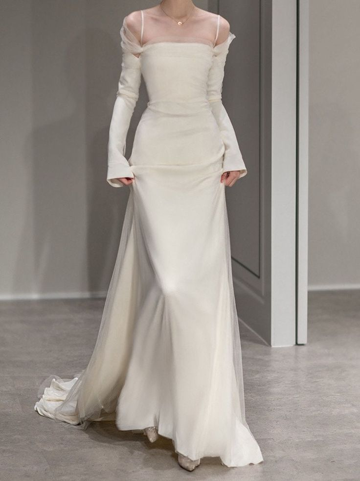 Ivory Straps Long Sleeves Elegant Light Wedding Dress, DP2125