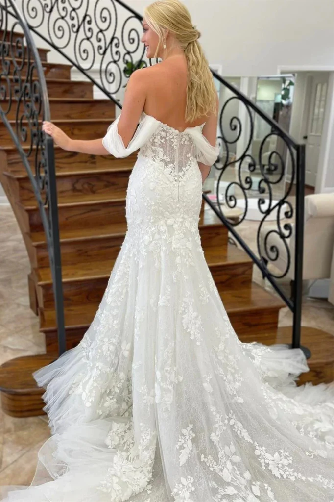 White Charming Off Shoulder Tulle Appliques Wedding Dress,DP990