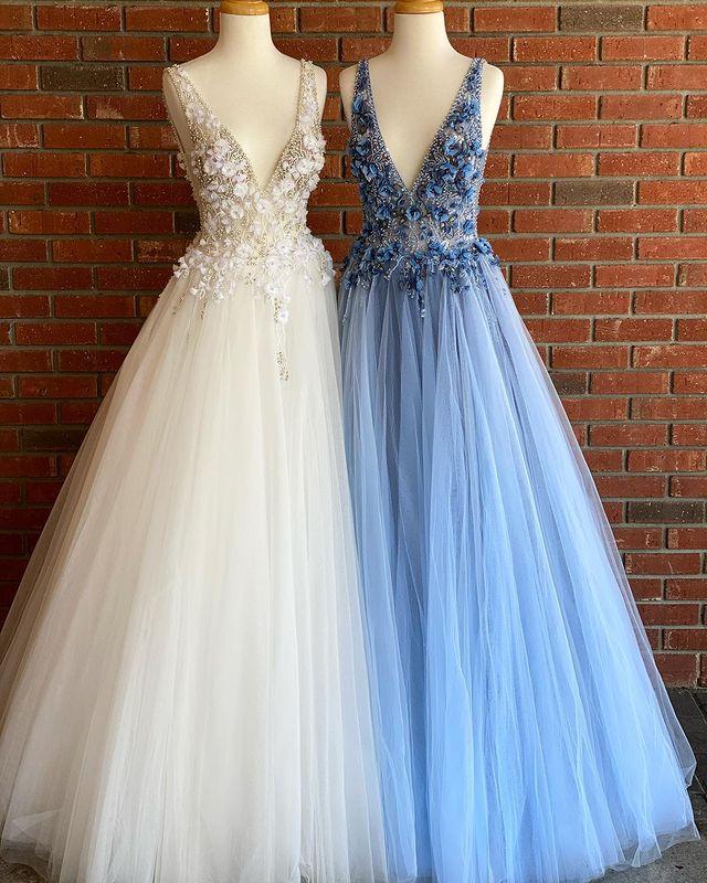 V-neck Tulle Long Prom Dress with Appliques and Beading,Popular Evening Dress,Fashion Winter Formal Dress,DS0693