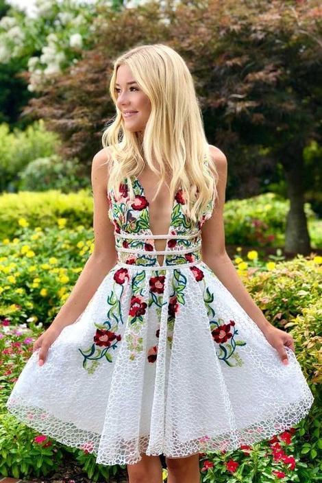 Sexy Embroidery Homecoming Dress Low Cut, Short Prom Dress ,Formal Dress, Pageant Dance Dresses, Back To School Party Gown,DS0352