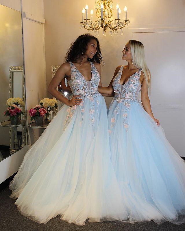 Sexy Tulle Long Prom Dress with Appliques and Beading,Evening Dress,Pageant Dance Dresses,Graduation School Party Gown,DS0395